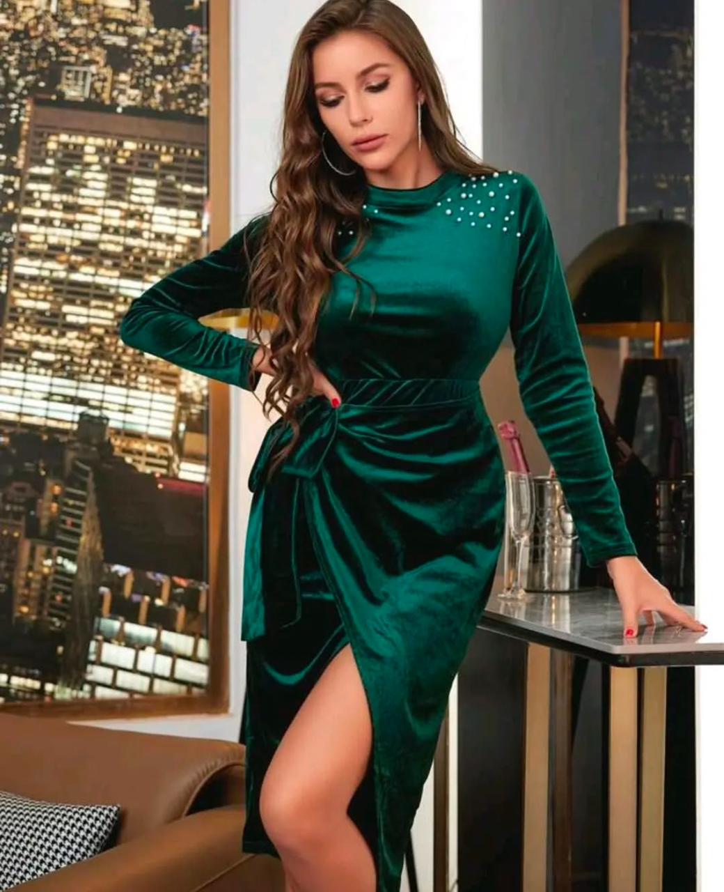 Green Velvet Dress with Pearl S