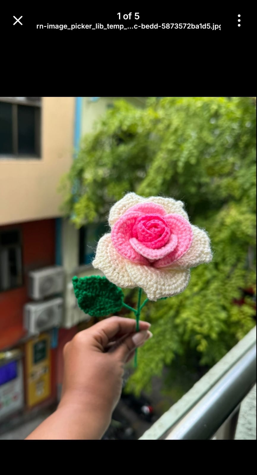 Choose 3 flowers for your MVR 500 gift Bouquet