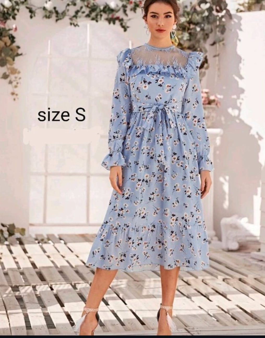 Blue floral dress S