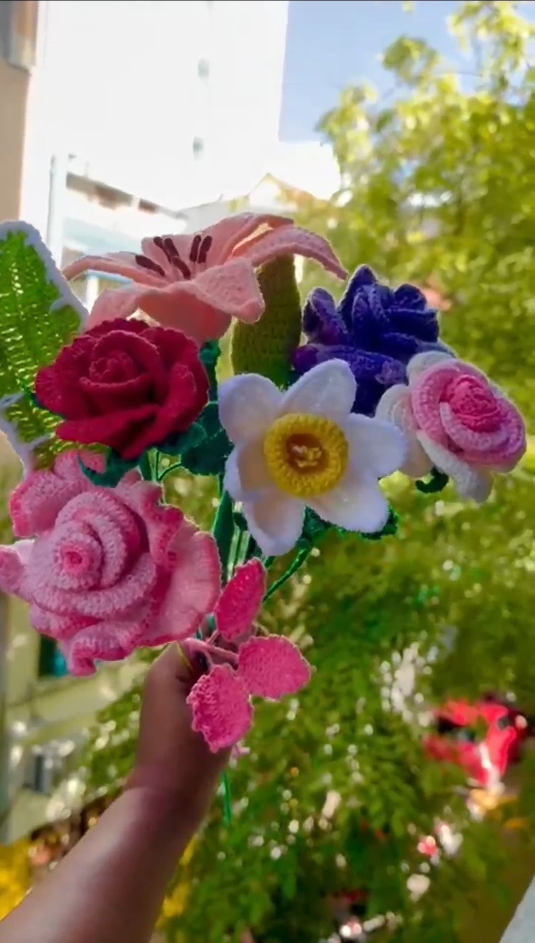 Choose 3 flowers for your MVR 500 gift Bouquet