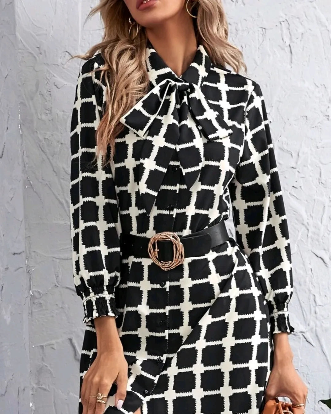 B&W bow dress, size M