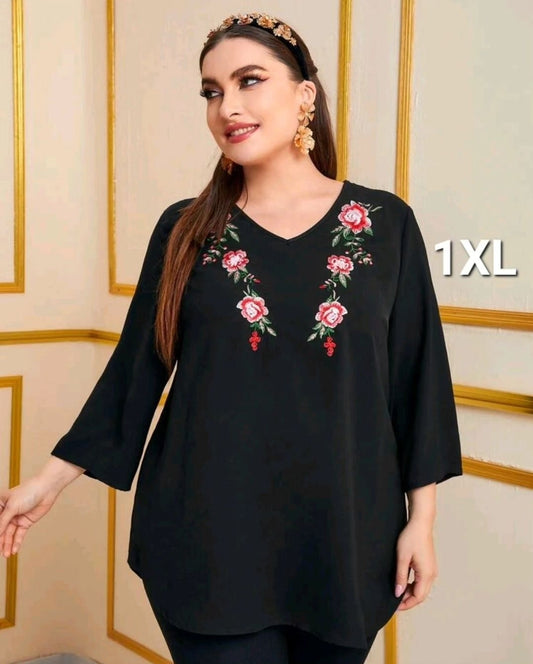 Black top flowers, 1XL